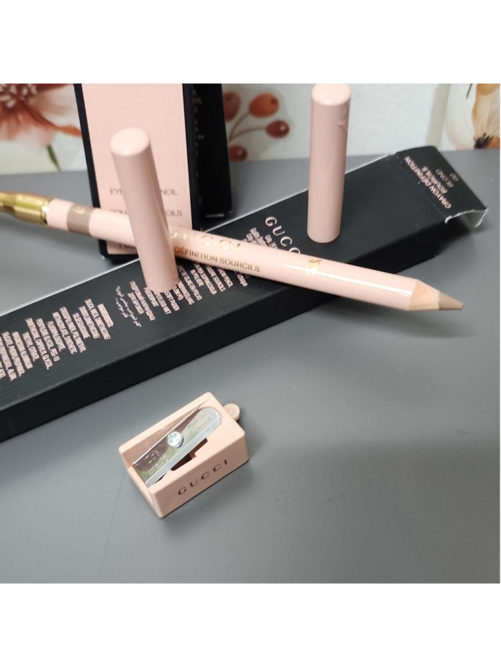 Gucci Eyebrow Pencil in shade 02
#eyebrow #luxury - Picture 3 of 4